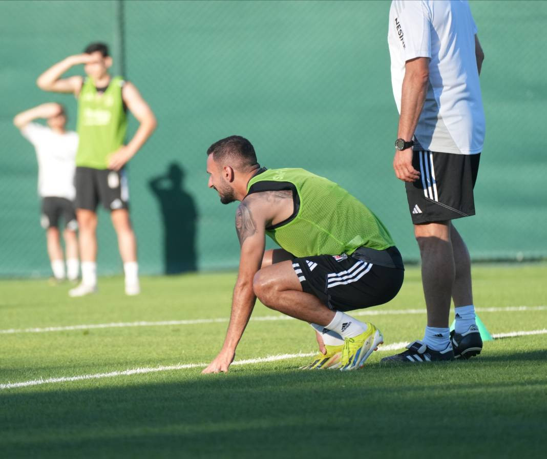 Beşiktaş sahaya indi. Dikkat çeken Rafa Silva detayı - Resim: 15